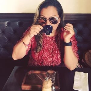 Meet your Posher, Sandra